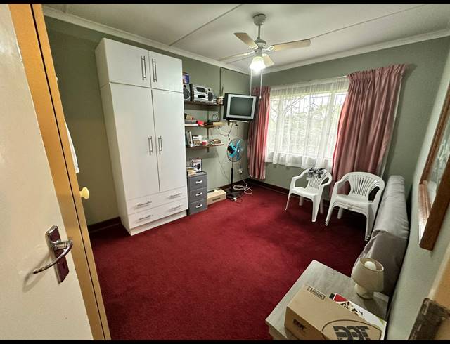3 BEDROOM HOUSE FOR SALE IN WOODLANDS